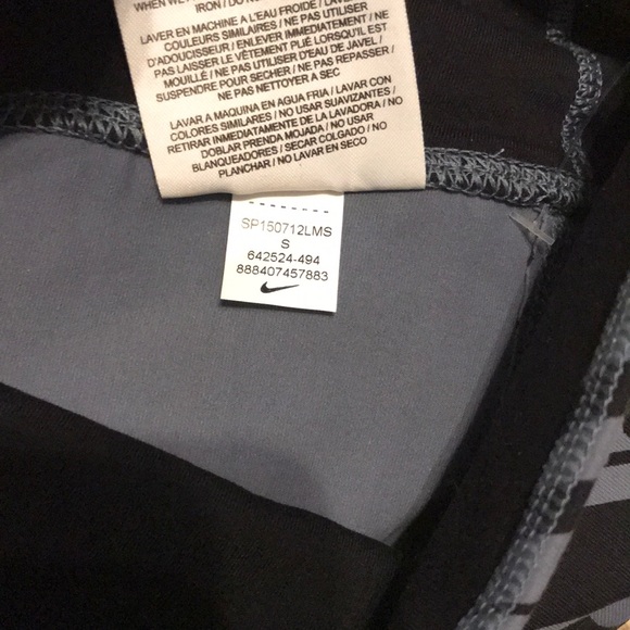 NIKE LEGENDARY TIGHT FIT - Picture 7 of 7